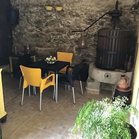 Trajadinha - Casa Da Avo Quina Caminha